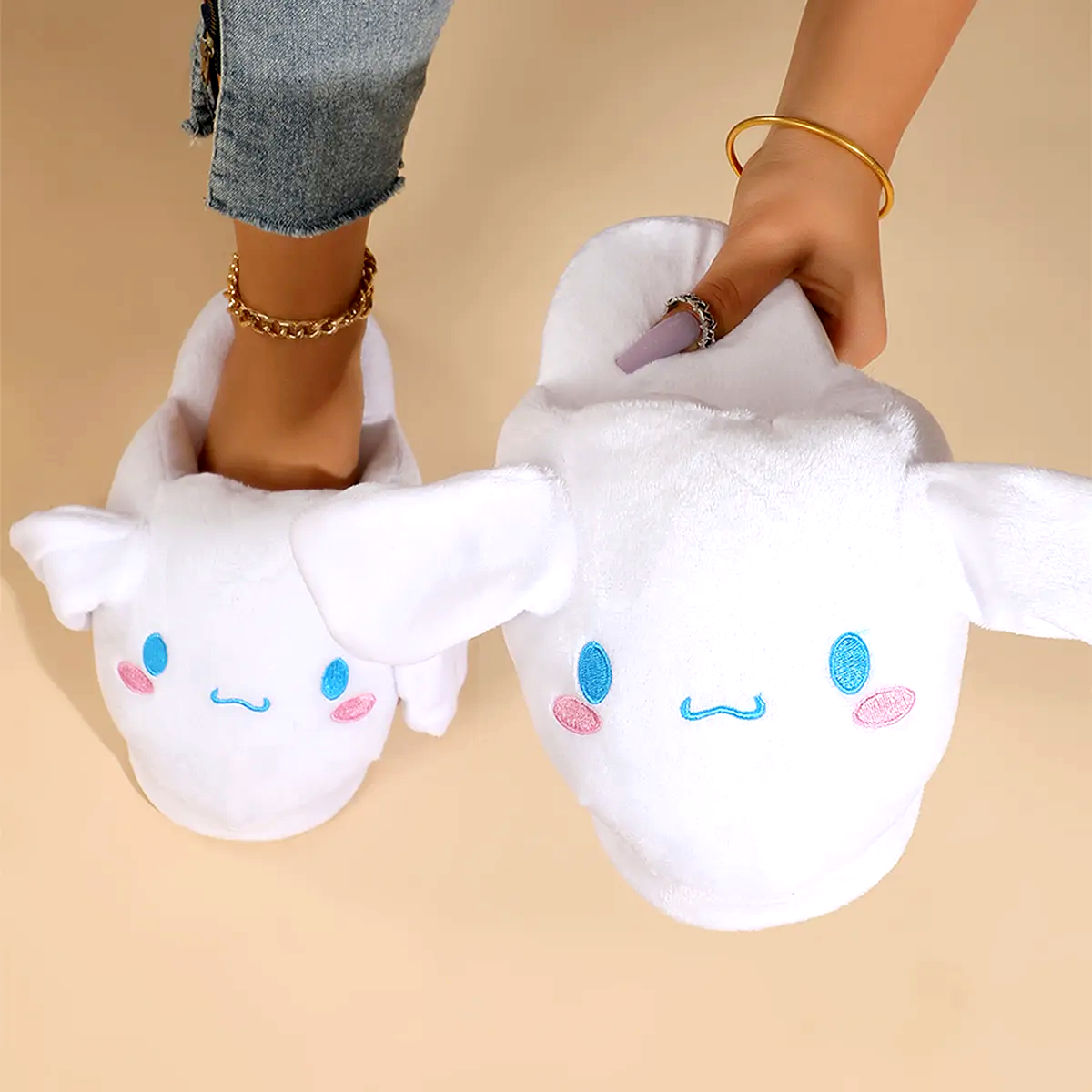 FluffBuns™ Cinna Flying Ears Slippers